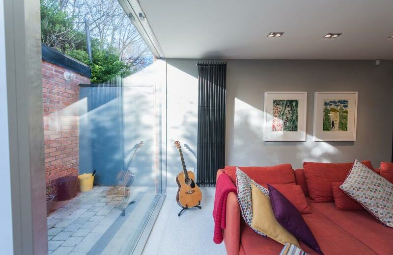 Living Room Design with a Large Window: A Bright and Inviting Space